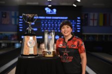 Sin Li Jane with the 2024 PWBA Tour Championship and Player of the Year Awards