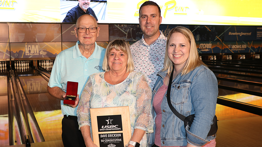 Dave Erickson with his family at the 2024 USBC Open Championships